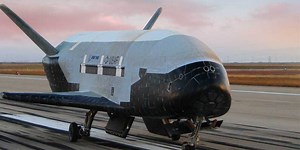 SpaceX delays Falcon Heavy launch of military spaceplane after 'ground side issue'