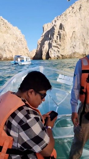 1.4M views · 18K reactions | CABO SAN LUCAS MEXICO  #paradise #naturelovers  #reelsviral #videos #loscabos #cabosanlucas #nature #fypシ #Razer #viralpage #virals #dicoveringcabo #sea #vacation #travelphotography #videoviral #sunset #followers | Discovering CABO | Facebook