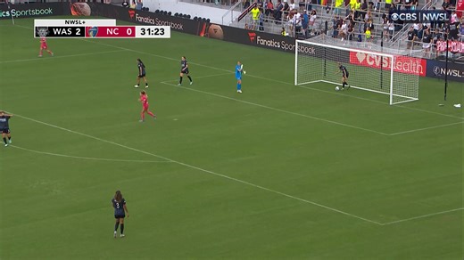 🚨CHIP ALERT🚨 20-year-old Manaka Matsukubo chips the goalkeeper to score this beauty! | National Women's Soccer League