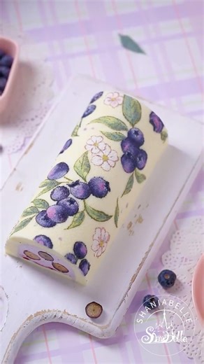 💙 Blueberry Online Painted Swiss Roll Class #masterclass #cakedecorating #fondantcake #cakedesign