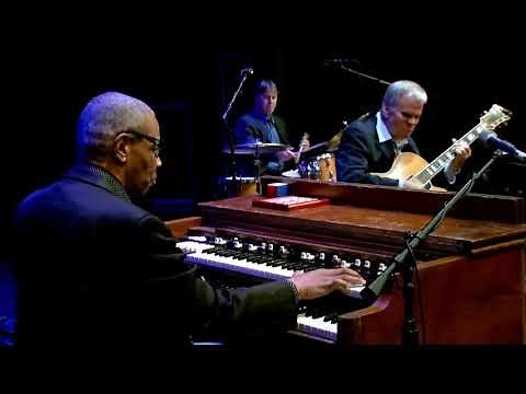 Charles Covington Jazz Trio - Millennium Stage (August 15, 2015)