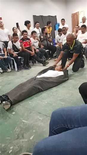 Blanket drag #Tawason #CDRRMO #BLSTraining #ERTtraining | Jomar Abelo