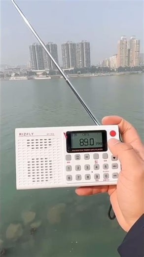 The old-fashioned radio is now available in a new, modern style with new technology 🤓 Race Play!