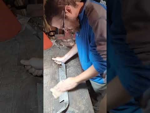 Livestream: cleaning rust off an old Drawknife