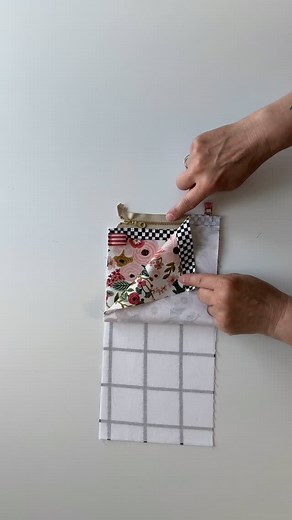 Svetlana Skumanicova on Instagram: "I have a fun little pouch for you to try out this weekend 😁. What do you think? Isn’t this triangle shaped pouch a cutie? This LITTLE PYRAMID POUCH pattern comes in three sizes, and includes a free video tutorial to help you along. Finds the links to my shop and YouTube channel in my profile. Happy weekend, friends! #sotakhandmade #learntosew #sewingvideo #sewingpattern #trianglepouch #littlepyramidpouch #pouchmaking #handmadepouch #sewingwithzippers"