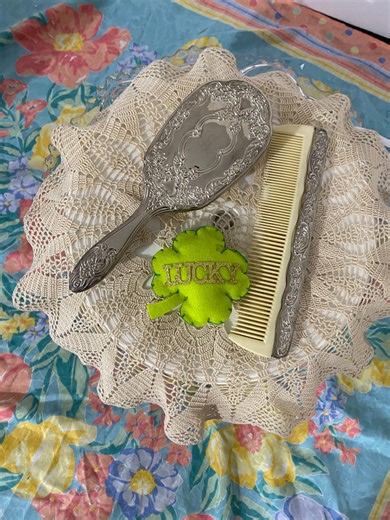 Vintage Silverplated Vanity Set. Art Nouveau Styling. Brush and Comb. - Etsy