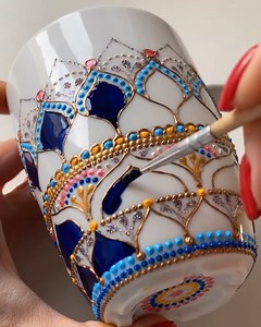 Satisfying mug painting | MetDaan DIY