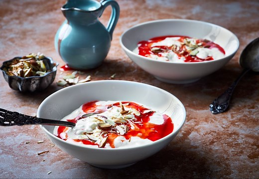 Riskrem med rød saus - Julens store dessertklassiker