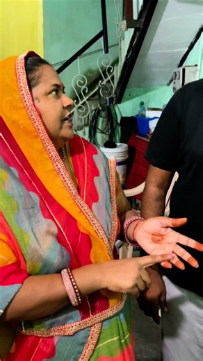 Sashi Rani on Instagram: "Sadi ka pallu 😂😂 #sashiandfamily #viral #funny #trending #funnyvideos #shorts #fun #comedy #saasbahu #patipatni #comedyvideos #insta #fyp #instagram #trendingfunnyreels #funnyreels #comedyreels #fypage #grow #growoninstagram #shortvideos #like4like #family #familyvlogs #familyreels #funny #familytime #funnyreel"