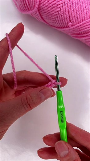 Ultimate Guide to Crocheting: Tips and Tutorials