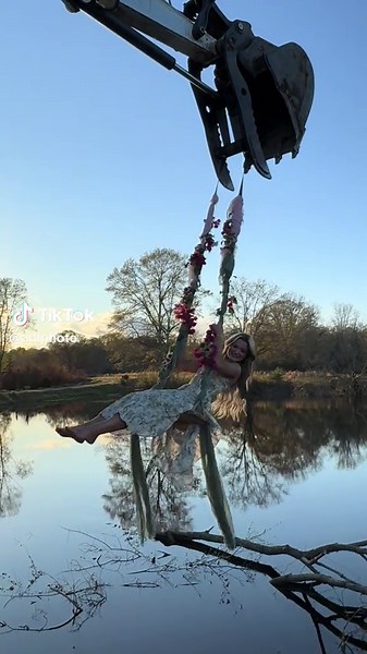 Dream Senior Session Captured in Stunning Photos