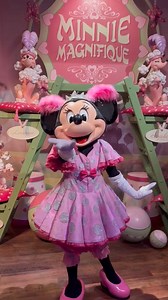 Minnie is Truly Magnifique at Pete's Silly Sideshow 💜 | Chip and Company