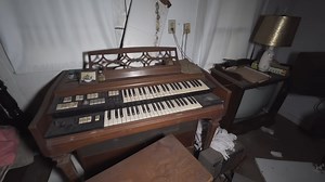 She Lived Alone for 30 Years | Abandoned Alabama Home