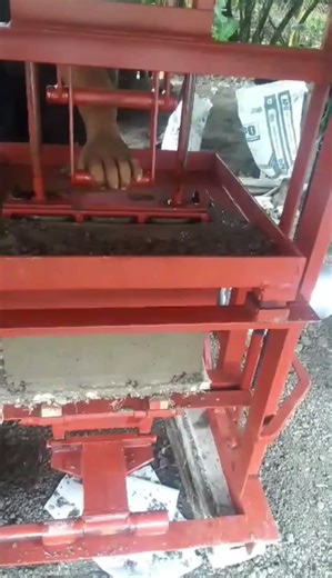 Ganito ginagawa ang hollow blocks!” 🧱⚙️