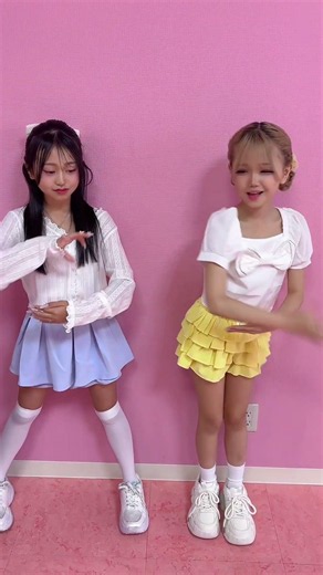 まだまだ不安な2人、今じゃ完璧に踊れちゃうからこそレアです✨💙💛