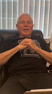 Listen to the @howiecarrradionetwork starting at 3PM on your radio, the free iHeart app or tell Alexa to “play WRKO on iHeartRadio | WRKO