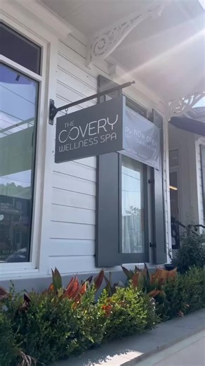 You’ve got to check out The Covery for your health and wellness needs! This beautiful spa offers a large variety of therapies and IV vitamin infusions. Right now they’re offering 20% off their HydraFacial and CryoSkin therapies so it’s a perfect time to check it out! #thecoverywellnessspa #neworleans #spa #redlightthereapy #oxygentherapy #ivtherapy #coldtherapy #salttherapy #compressiontherapy