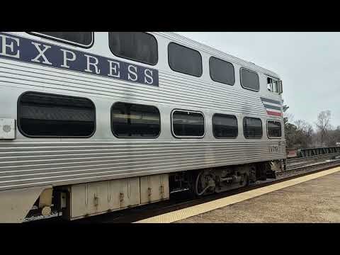 VRE & WMATA 7000 series leaving King St Station/ Alexandria, Virginia
