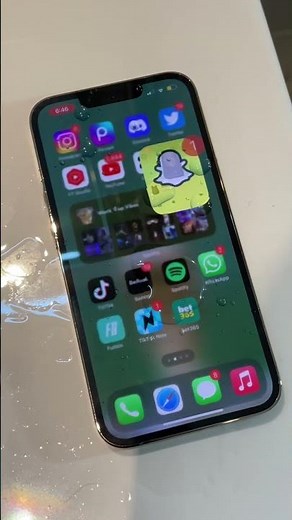 POV: u spill water on ur phone 💧💀 #water #phone #mementoe