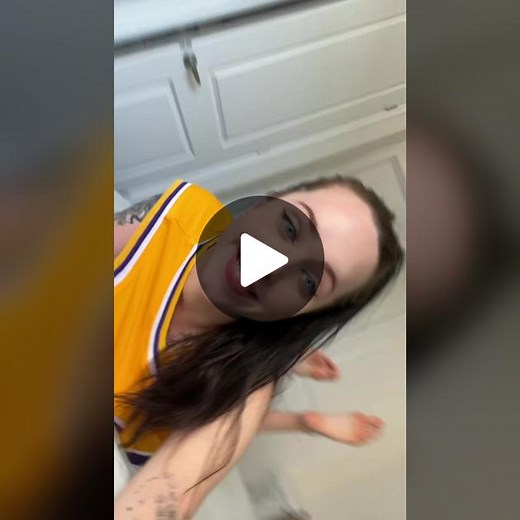 Bella (@bellabrooksxox0)’s videos with accidentally put it her heyy - MUSIC HIT TOK