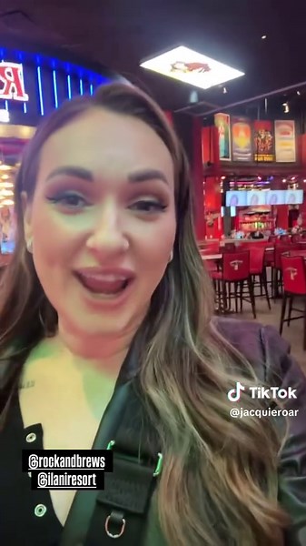 TikTok · jacquieroar