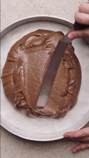 Bolo de chocolate meio amargo✨fácil de ammar✨ feito pelas mãos da chef ‪@Fernandavaldivia‬