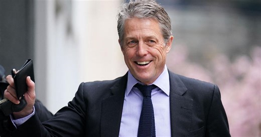 «Colin Firth est quasiment un mollusque» : Hugh Grant revient sur ses scènes de bagarre dans Bridget Jones