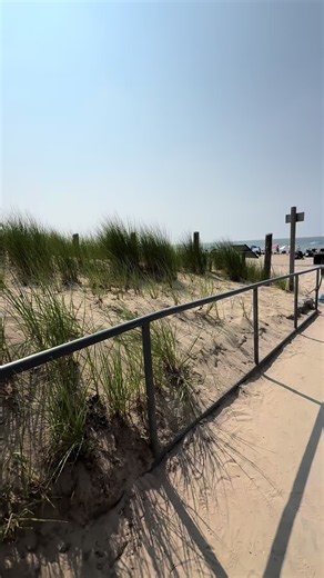 🚨 This isn’t the Caribbean… it’s Ontario 😳🌊 Crystal Beach has some of the clearest, bluest water I’ve seen in the province, and it’s easy to see why it’s one of Ontario’s most popular summer destinations. 🏖️ Soft sandy beach 💙 Crystal-clear water ☀️ Perfect for families 📸 Beautiful views in every direction If Crystal Beach isn’t on your summer bucket list yet, consider this your sign to add it. 📍Crystal Beach, Ontario Would you believe this is Ontario? 👇🌊 Save this for your next beach d