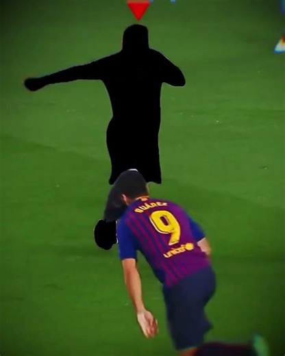 guess the player by his movement 2 #soccerquiz #football #challenge