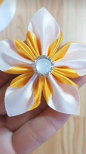 #flypシ #handmade #ribbonflowers #fblifestyle #tutorial #diy | Mi mundo de manualidades La Rosa de Sharon