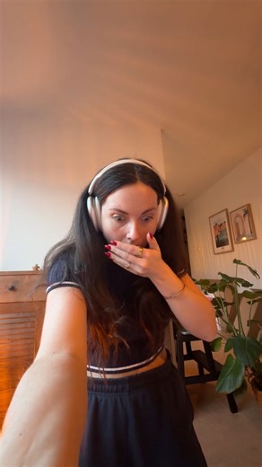 Setting a good example 🥹 design yours at https://www.pixoryofficial.com/ and use code "JULIA10 for an extra 10% off✨ Follow for more travel memories and photobooks ✈️ Available in the United States, UK, most European countries and other locations such as Mexico, UAE and Singapore #travelmemories #photobooks #pixory #travelgirl #documentyourlife | Pixory Travel Girl