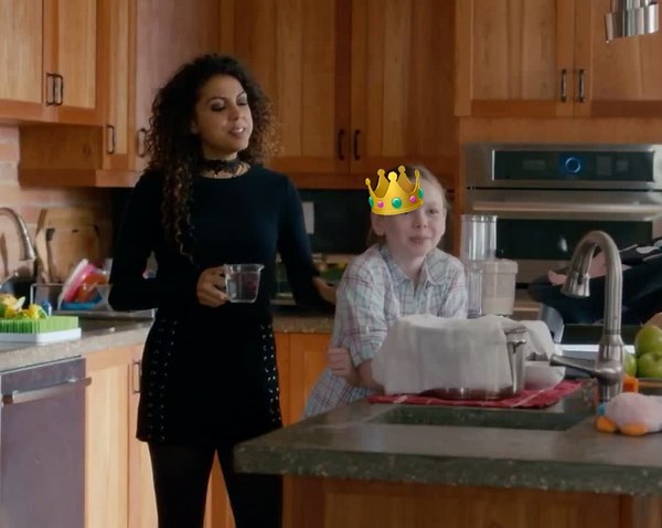 girls night out😂🍷s1 ep10 #queenalice #workinmoms #queenalicehighlights #foryou #fyp