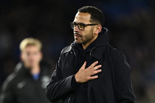 Two favourites emerge as struggling Chelsea name interim manager