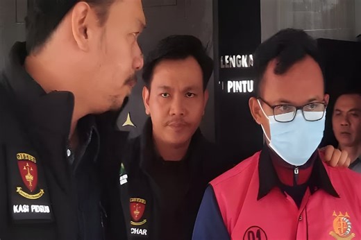 Sekdes Majalengka Diduga Korupsi Dana Desa Rp 513 Juta untuk Judol dan Game - Nasional Katadata.co.id