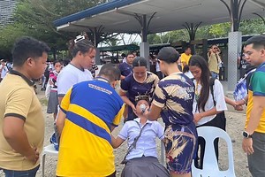 Philippines earthquake jolts shop sending owner running outside in panic