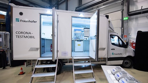 Ergebnis in rund 40 Minuten - "Corona-Testmobil" soll rasche Klarheit bringen