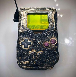Another Look at the Nintendo Game Boy That Survived a Gulf War Bombing