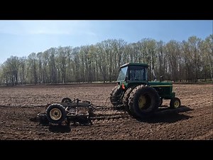 John Deere 4230 Pulling John Deere Cultimulcher