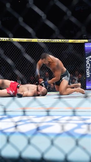 Por outro ângulo: o NOCAUTAÇO de Carlos Ulberg! #UFC327