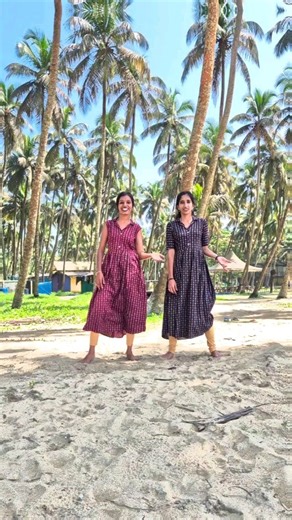 Vineetha Vini | 💃👻 👗@vastra_by_viji #viral | Instagram