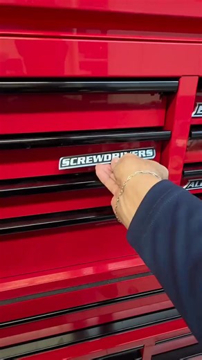 High-quality magnetic toolbox labels - 12-piece set. Made with high-quality 3D printing technology, strong magnets firmly attach to metal cabinets, drawers or toolboxes, making it easy to categorize screwdrivers, wrenches and other tools! Personalized label design keeps your workspace tidy and eye-catching! 🛠️✨ | Constructiol