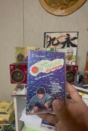 Kaset DJ Allie C. Tahun (1989) Bali Coconut Discotheque Mix ‘89 Side A Made in Bali, Made uli Bali 🤣 mixed by DJ Alie C. Lagu Cover Fine Young Cannibals - She Drives Me Crazy ‘88 & Dr. Felix - Party Time ‘89 Disco Mix 80an! 80’s National RX-C50 Stereo Cassette Deck | Jero 80’s