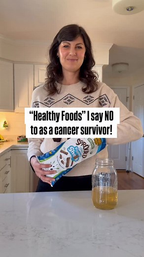 After walking through cancer… I learned to read the ingredients, not the front of the package. Comment SUPER for my favorite affordable superfoods! 1. Microwave Popcorn ❌ SkinnyPop Microwave Bags Why: Seed oils PFAS in microwave lining ✅ Swap: Stovetop popcorn kernels butter or coconut oil 2. Flavored Yogurts ❌ Added gums, flavors, seed oils, sugar ✅ Swap: Plain raw or pasture-raised whole milk yogurt honey your own fruit 3. Bagged Salad Kits ❌ Seed oil dressings, preservatives, washed in chemic