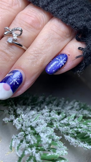 ❄️ Gonks All The Way ❄️ I absolutely LOVED creating this Christmas gonk set for my lovely client! All with freehand nail art! Made easy by using the amazing nail art brushes from Katie’s Barnes! If you don’t own them yet then you need them!!!! #christmasnail #nailart #nailtechmusthaves #katiebarnes #nailtech @Katie Barnes Tool Range