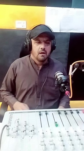 Mixing Console Techniques for Studio Production