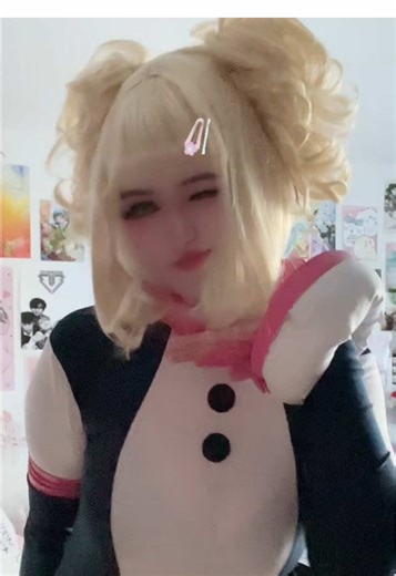 Am I Cute? Exploring Toga Himiko Cosplay