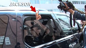 2009 Video Shows Michael Jackson Leaving a Beverly Hills Medical Center