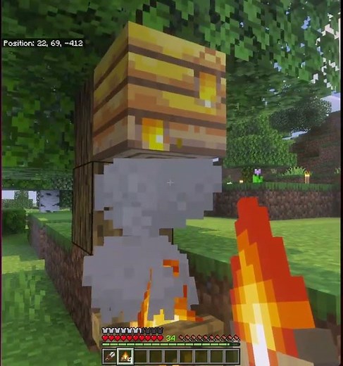 How to harvest honey comb without being stung in minecraft bedrock #minecraft #honeycomb #bedrock