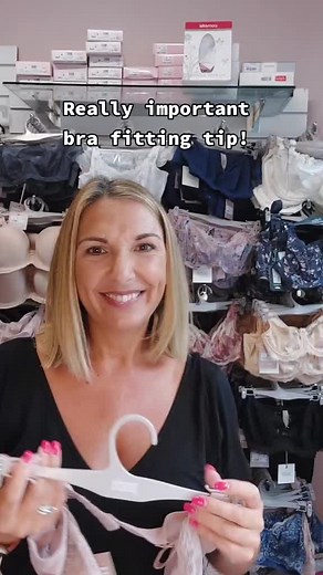 Have you tried the #swoopandscoop ? It makes all the difference to how your bra fits! #brafittingadvice #brafittingtips #irishbrafairy #bratok #irishlingerie