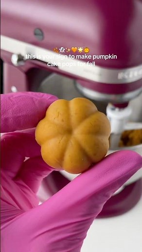 Simple Pumpkin Cake Pops for Fall!✨🍂